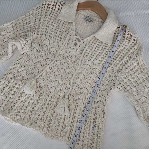 American Eagle Outfitters crochet crop top sweater blouse NWOT color cream - Picture 4 of 8